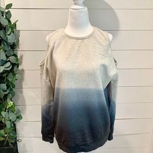 Ombré sweatshirt top. Size Small.
